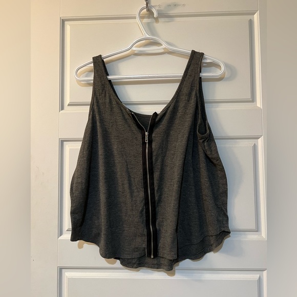 🌸3 FOR 5🌸 Gray Ardene Tank top with Zipper back - Picture 2 of 3